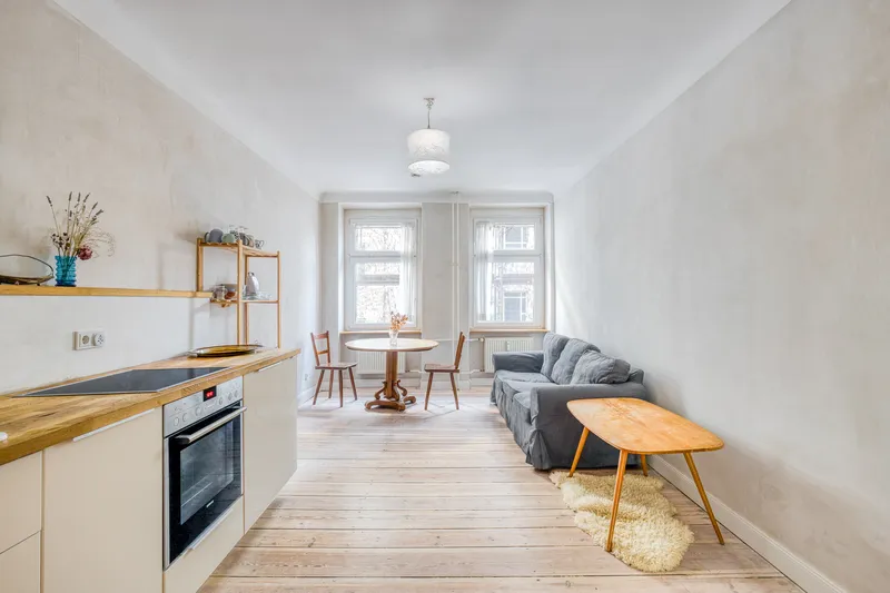 Maybachufer Living – Stylish Fully Furnished One-Bedroom Altbau by the Canal, Ready to Move In — photo 1